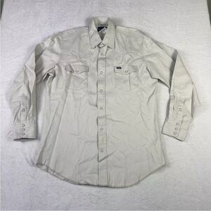 Wrangler Men's Light Tan Casual Button Down Shirt